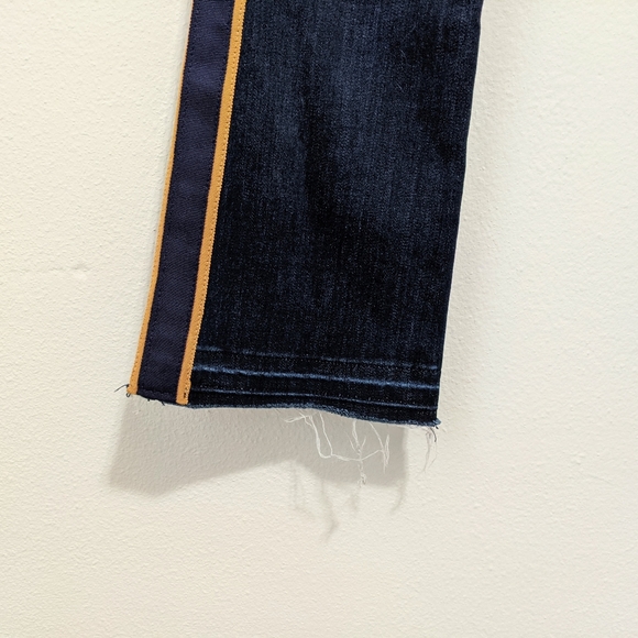 COPY - Veronica Beard Carolyn High Rise Baby Boot Jeans - Picture 5 of 9